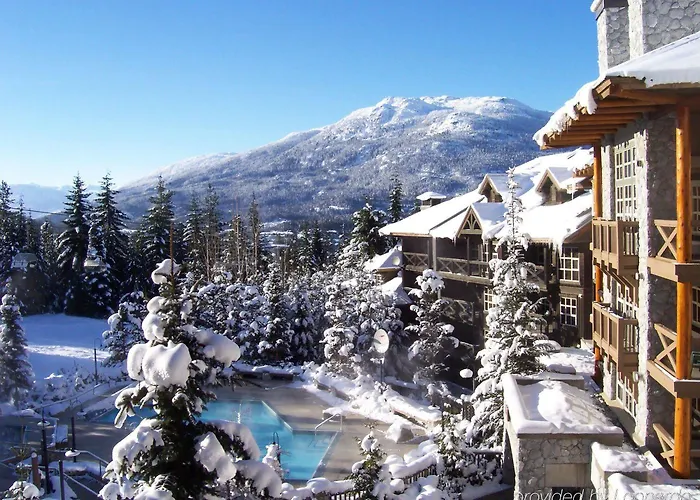Blackcomb Springs Suites By Clique
