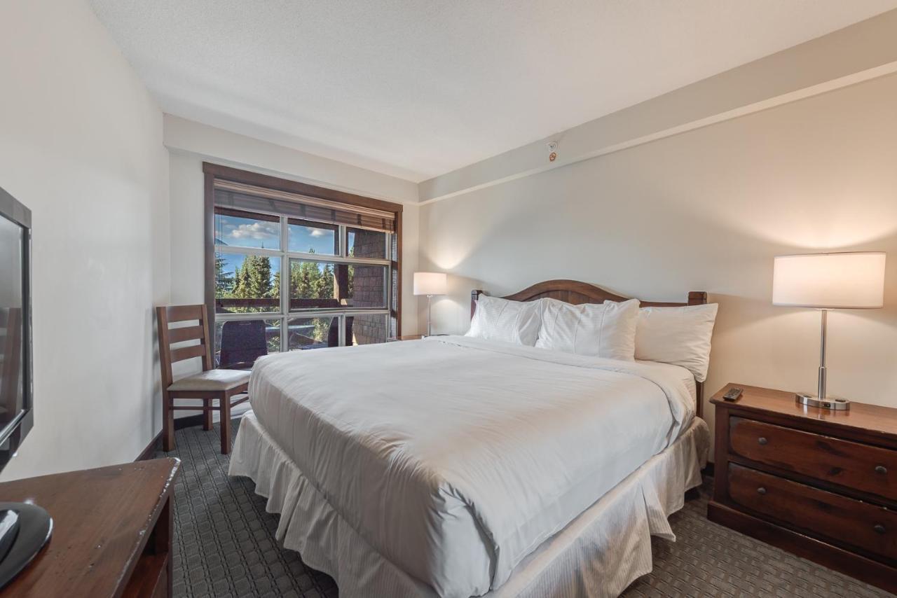 Blackcomb Springs By Clique Hotel 4*