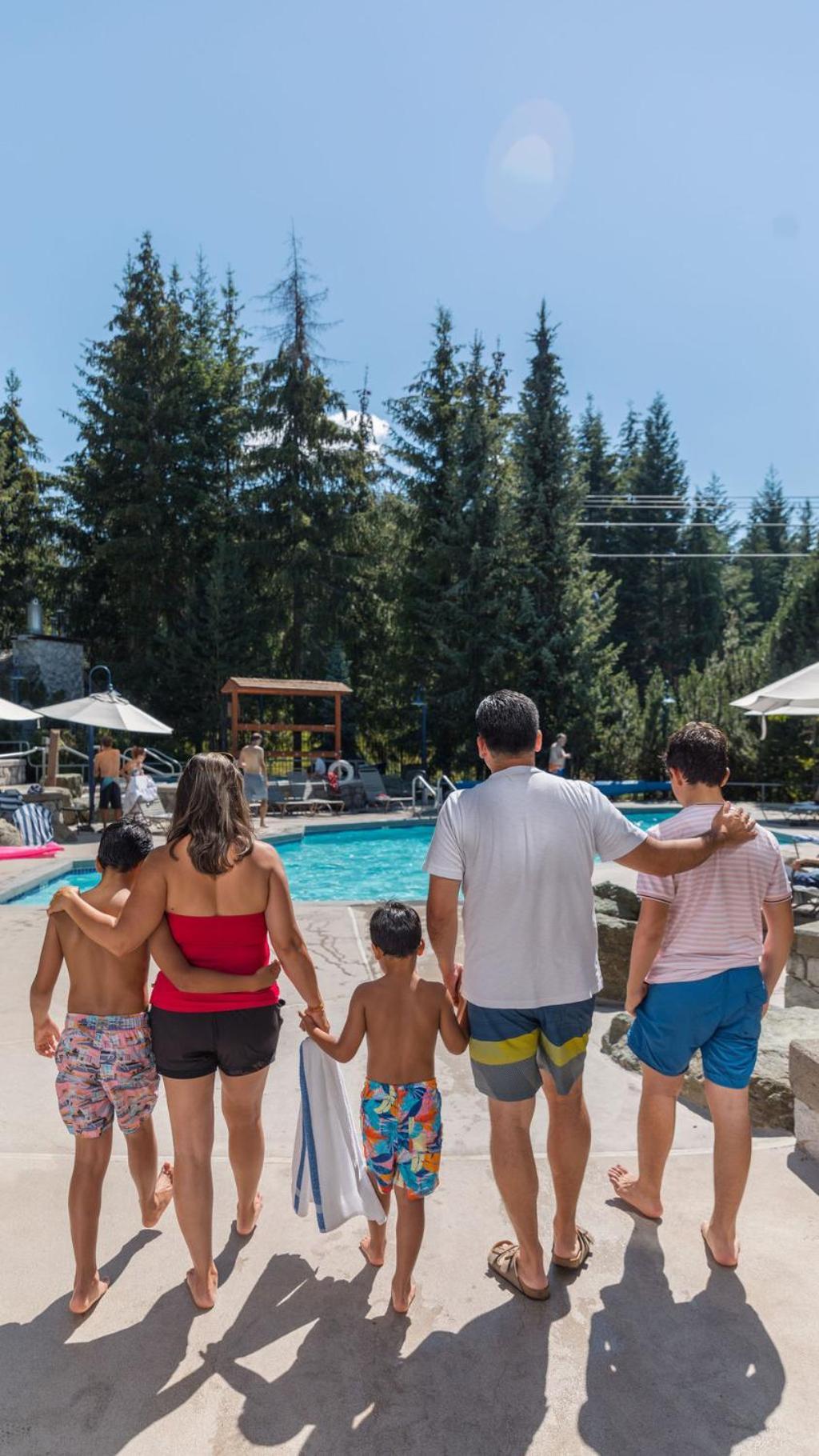Blackcomb Springs By Clique Hotel 4*