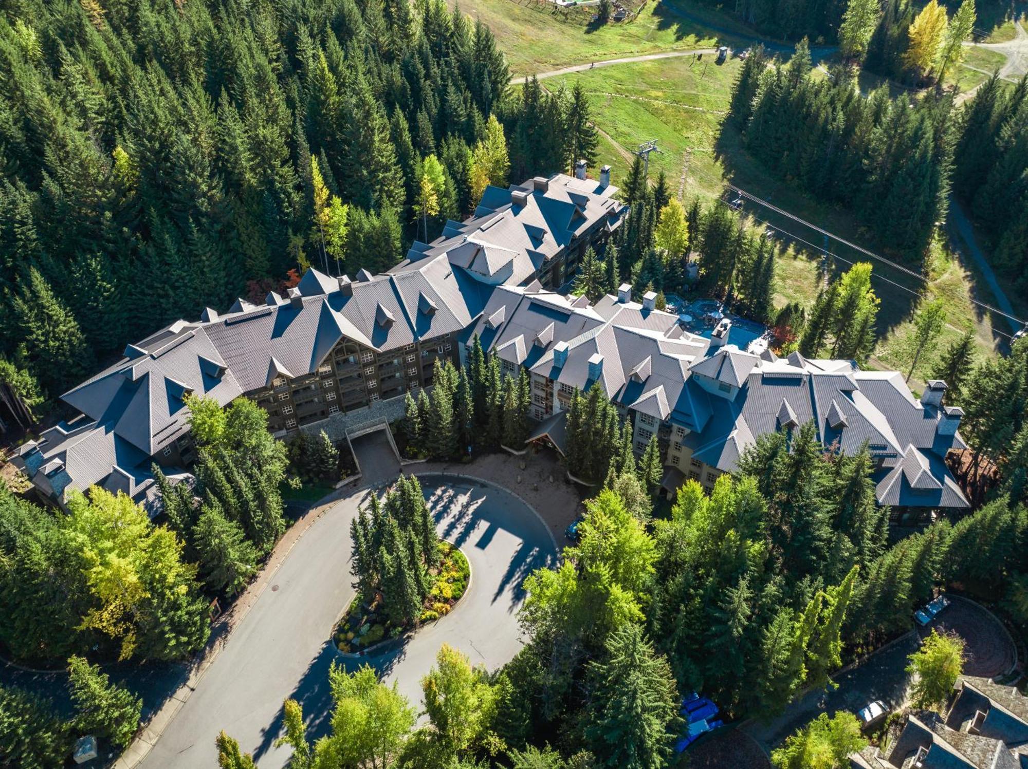 Blackcomb Springs By Clique Hotel 4*