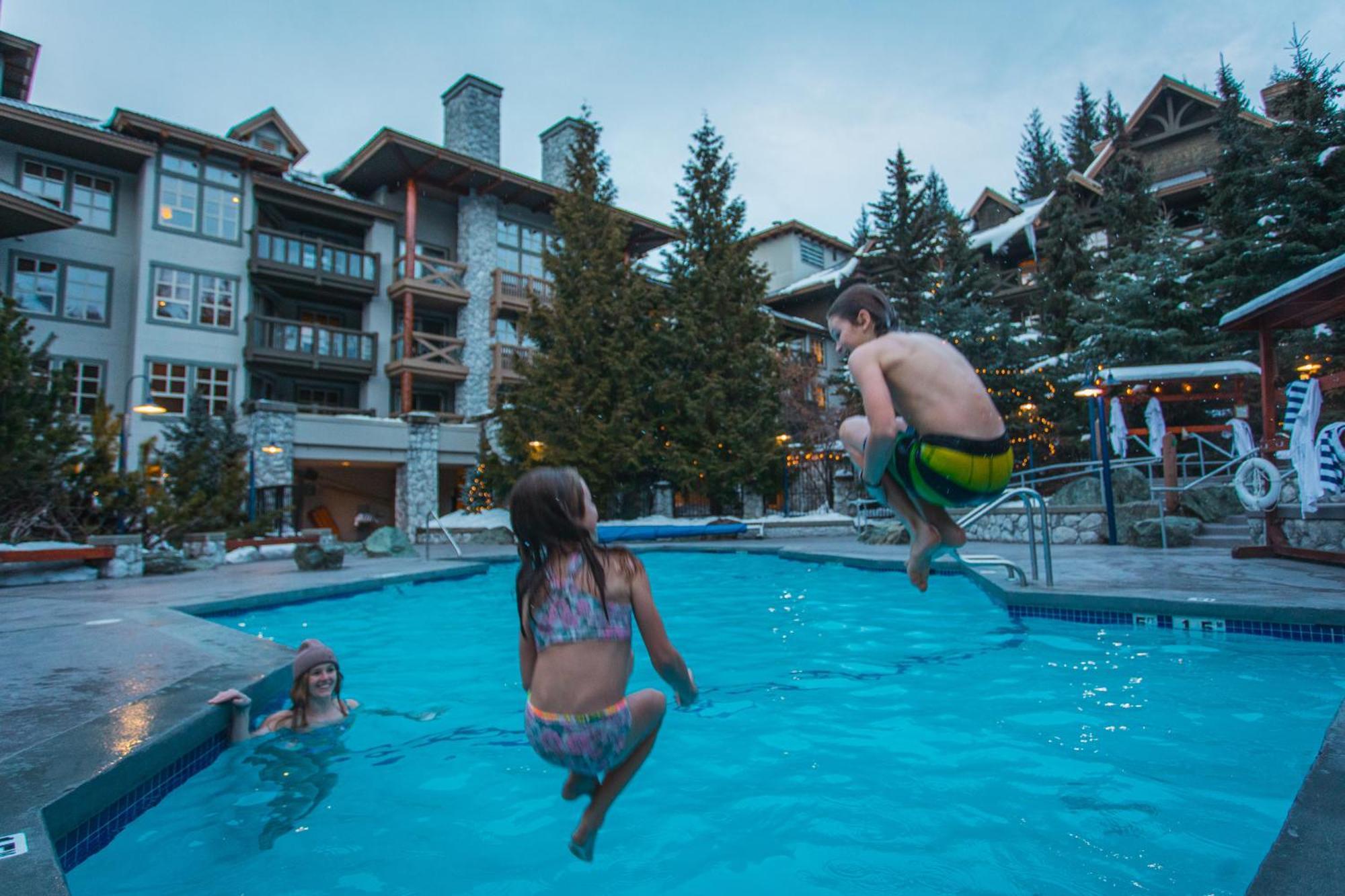 Hotel Blackcomb Springs By Clique
